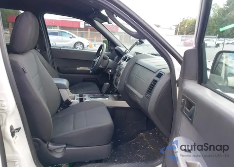 2012 Ford Escape Xlt z USA, uszkodzony, nr VIN 1FMCU0D73CKA11006